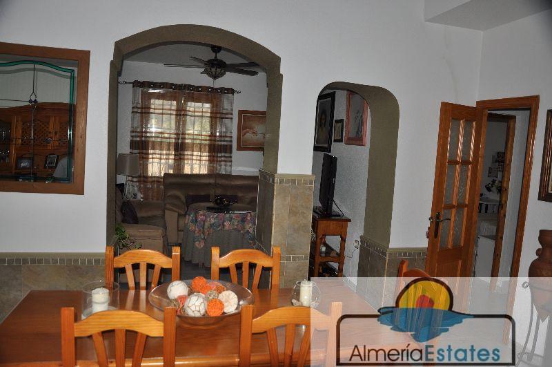 For sale of villa in Cantoria