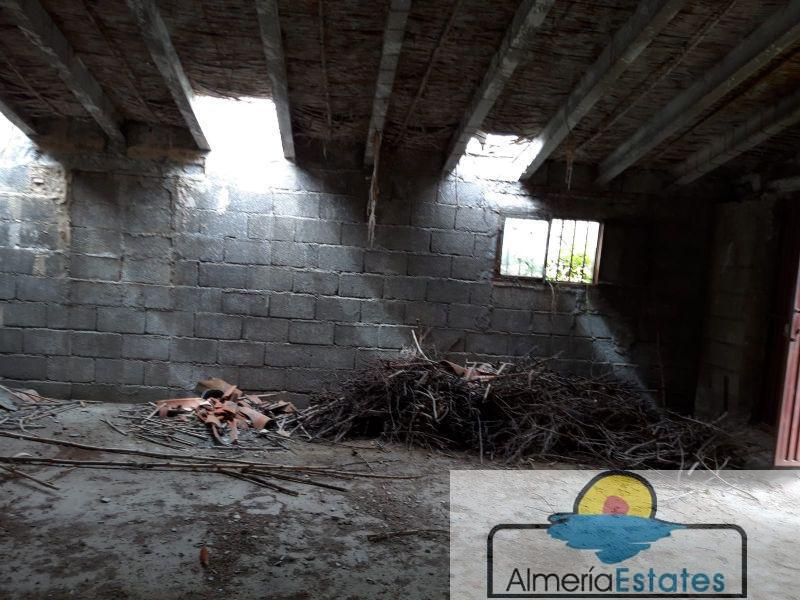 Venta de finca rústica en Oria