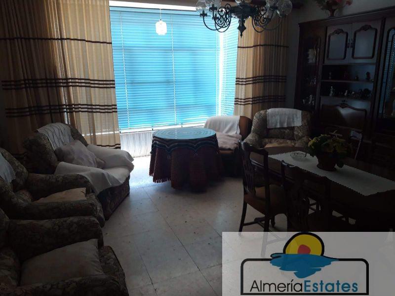 Venta de casa en Cúllar