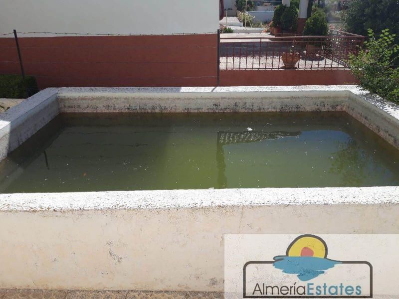 Venta de casa en Cúllar