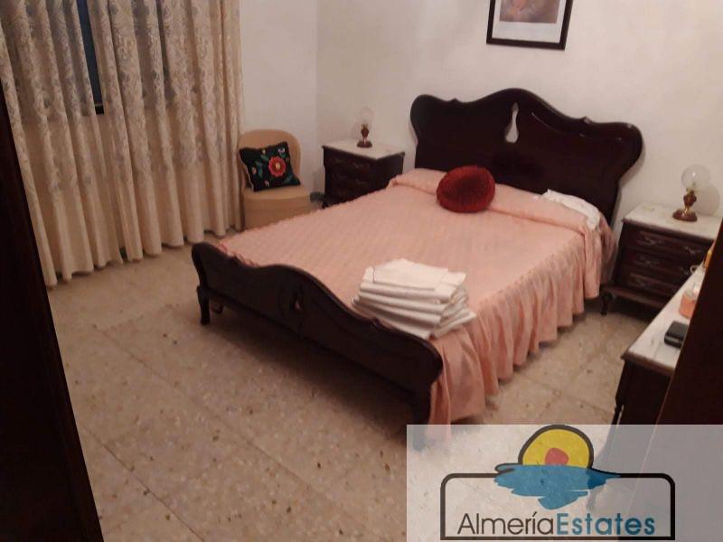 Venta de casa en Cúllar