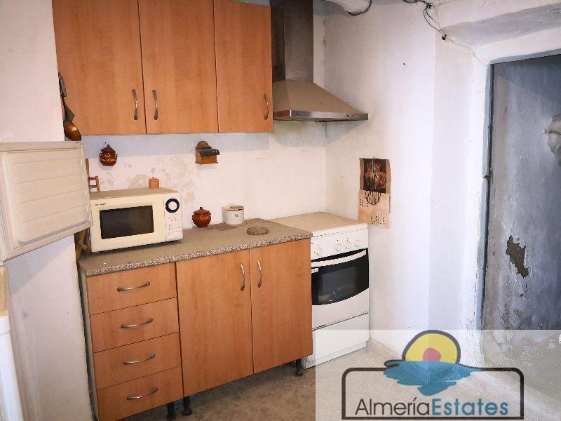 Venta de casa en Somontín