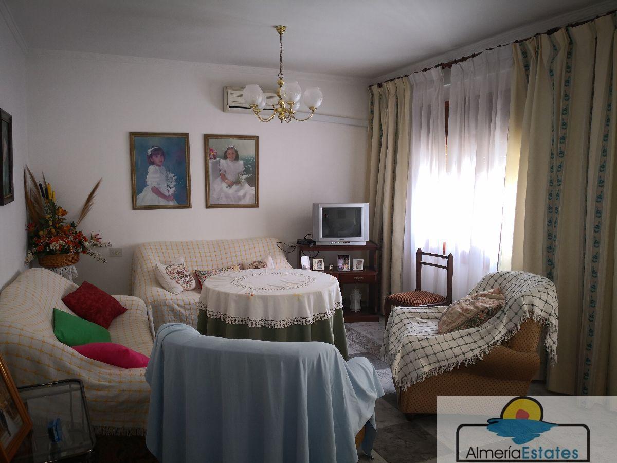 Venta de casa en Cantoria