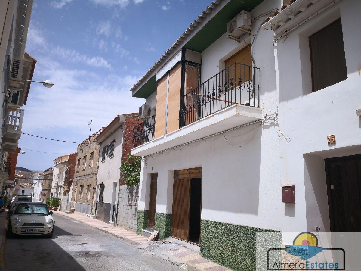 Venta de casa en Cantoria