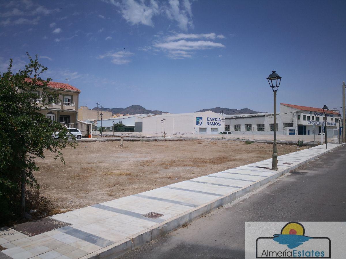 Venta de terreno en Olula del Río