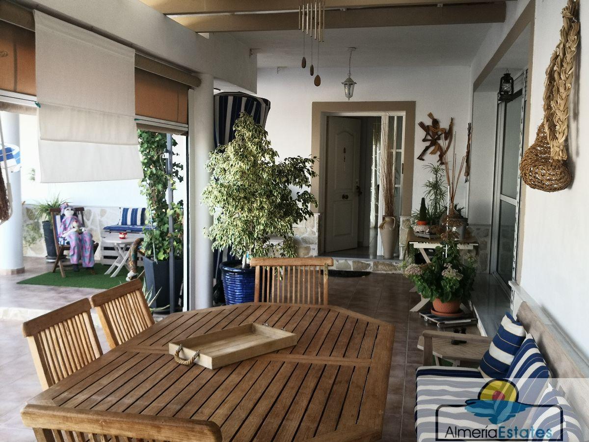 Venta de villa en Zurgena