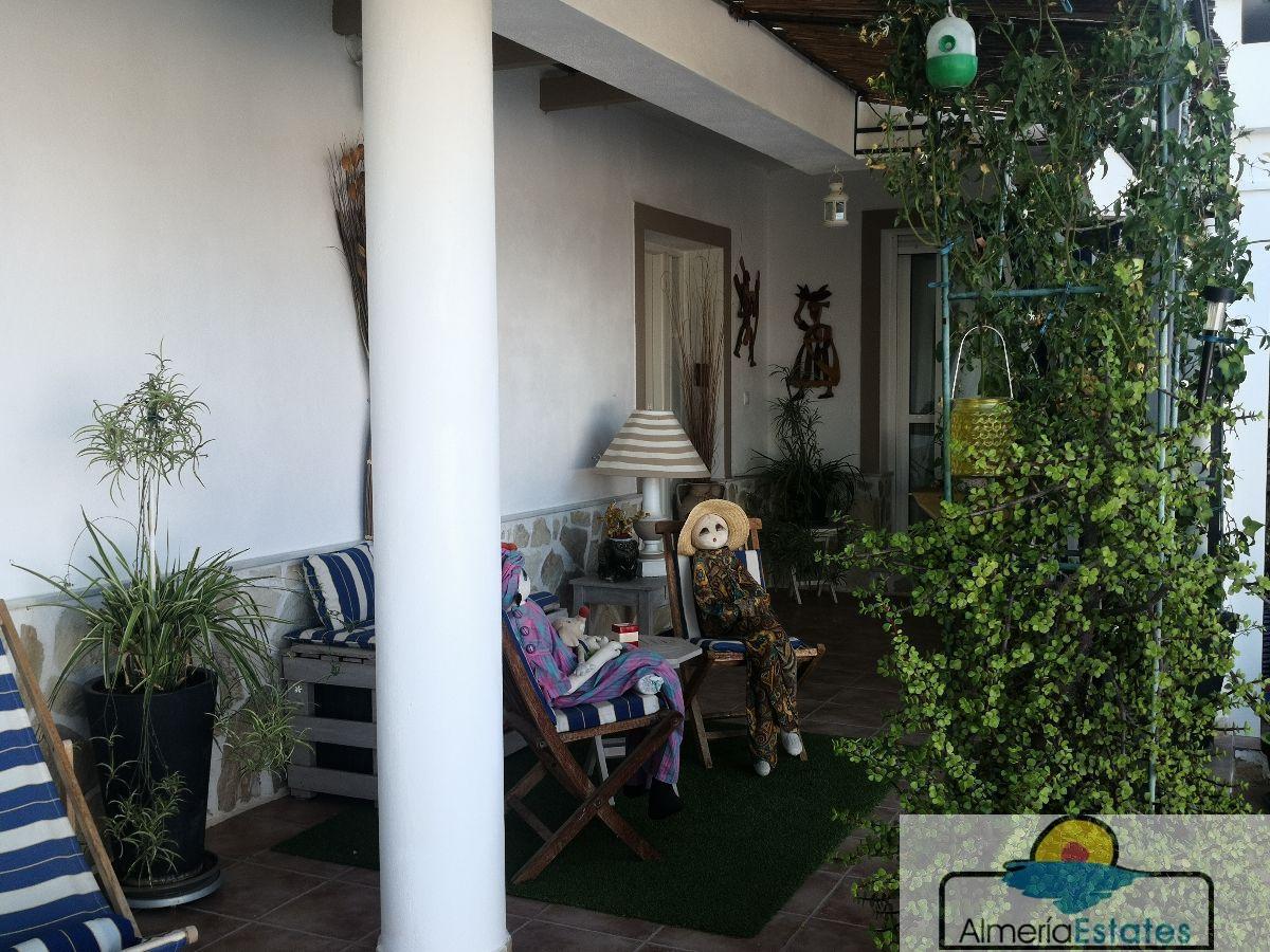 Venta de villa en Zurgena