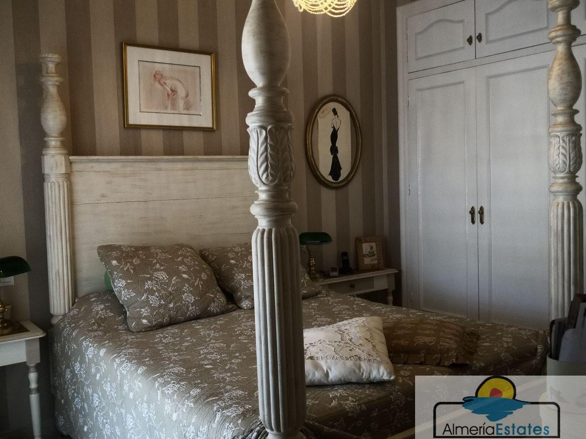 Venta de villa en Zurgena