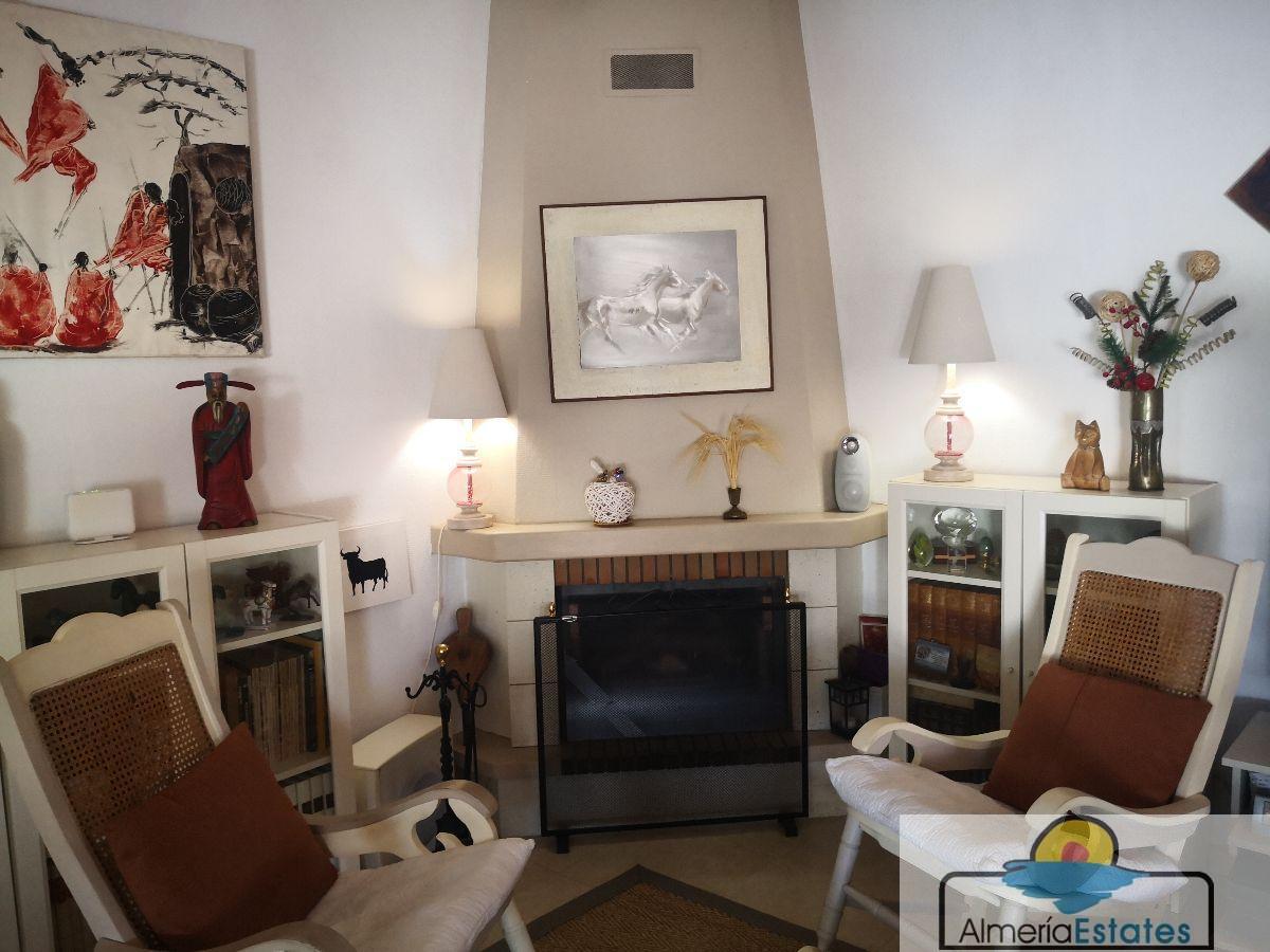 Venta de villa en Zurgena