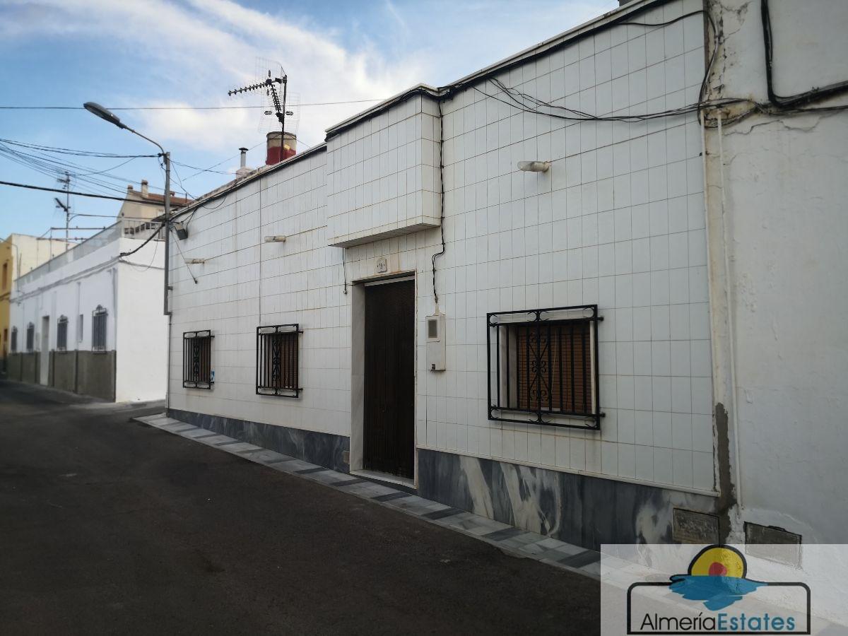 For sale of house in Olula del Río