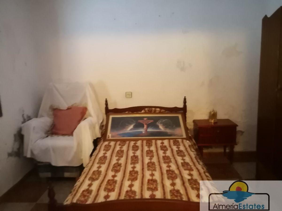 For sale of house in Olula del Río