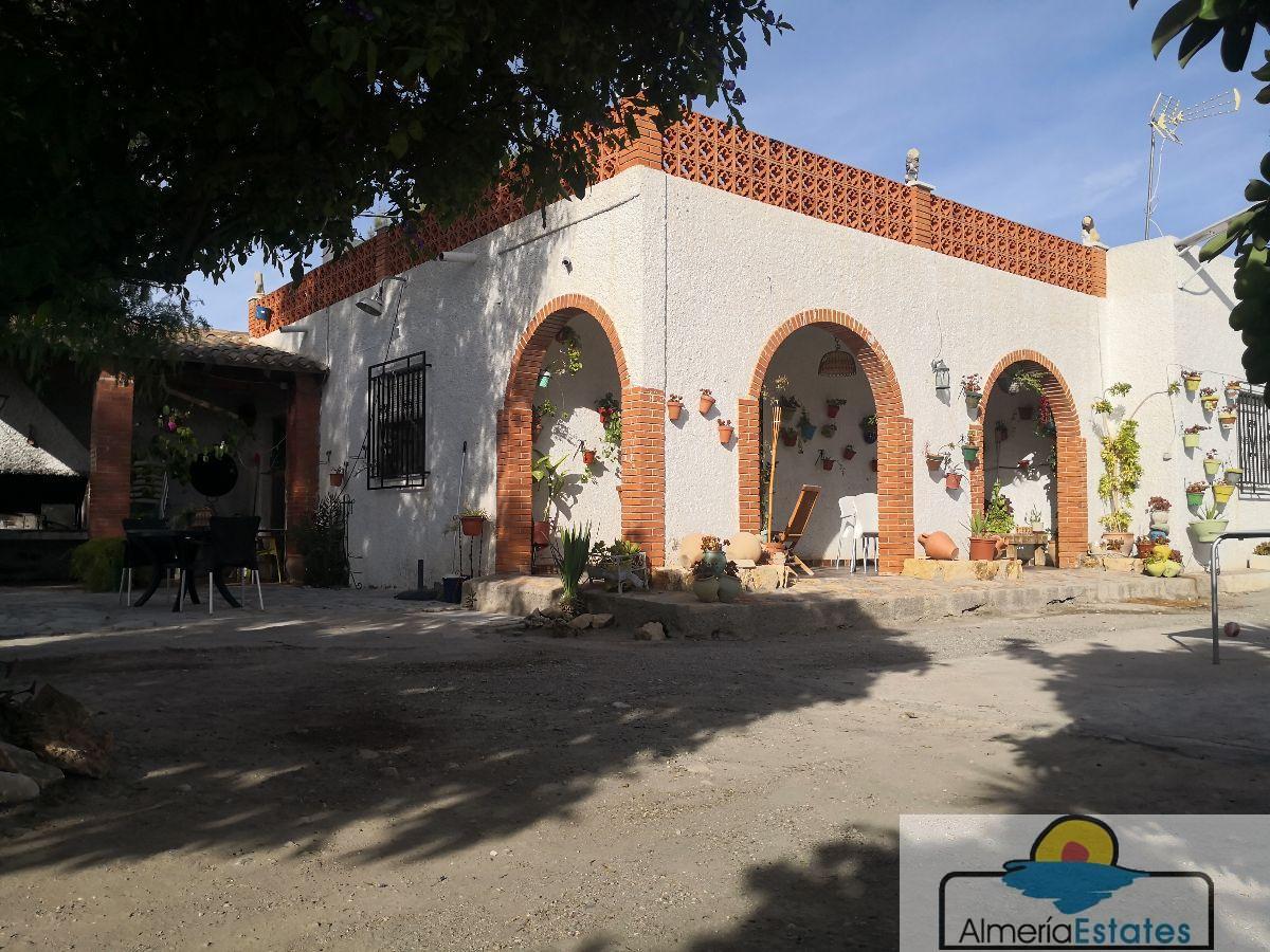 Venta de villa en Albox