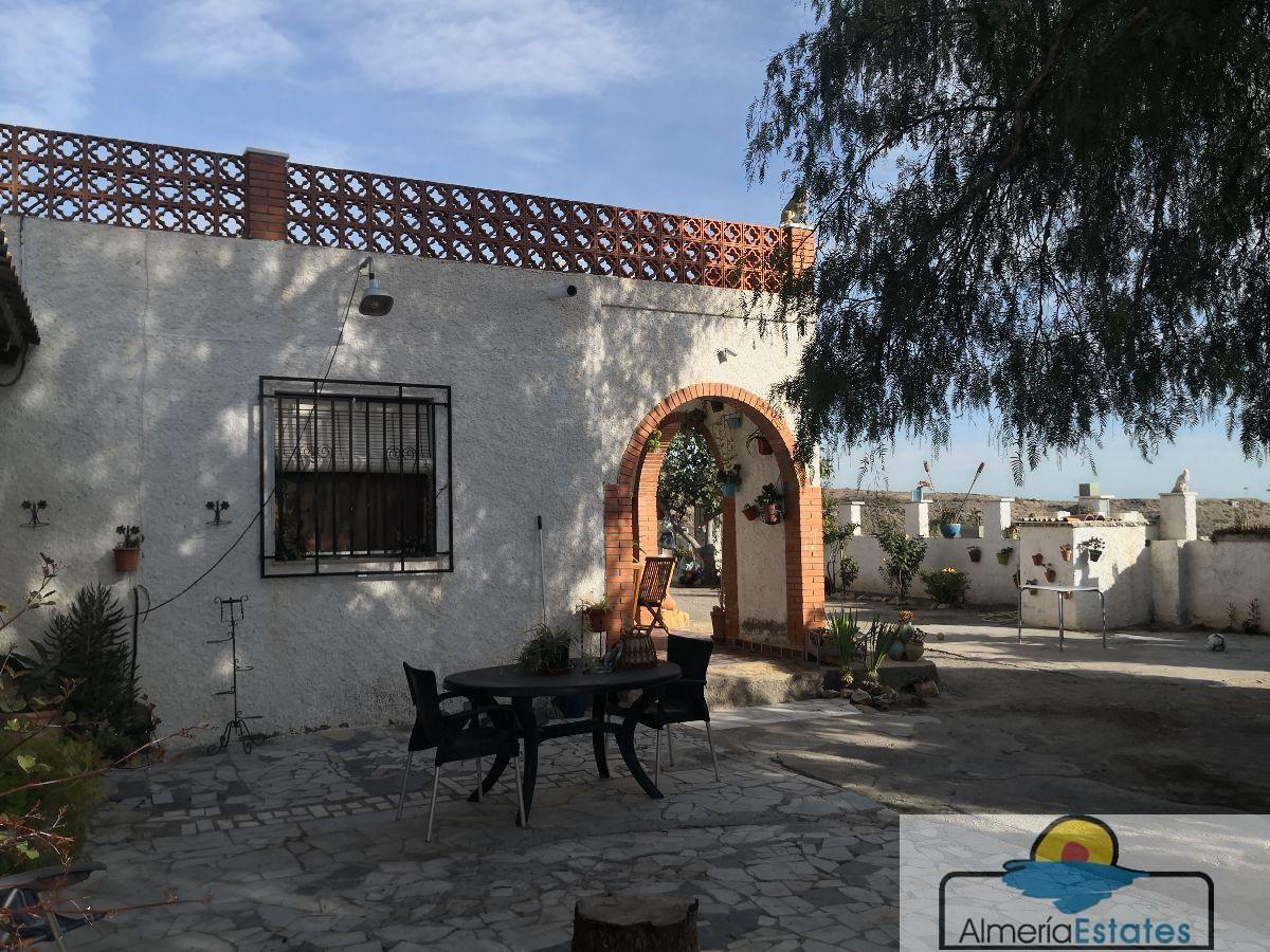 Venta de villa en Albox