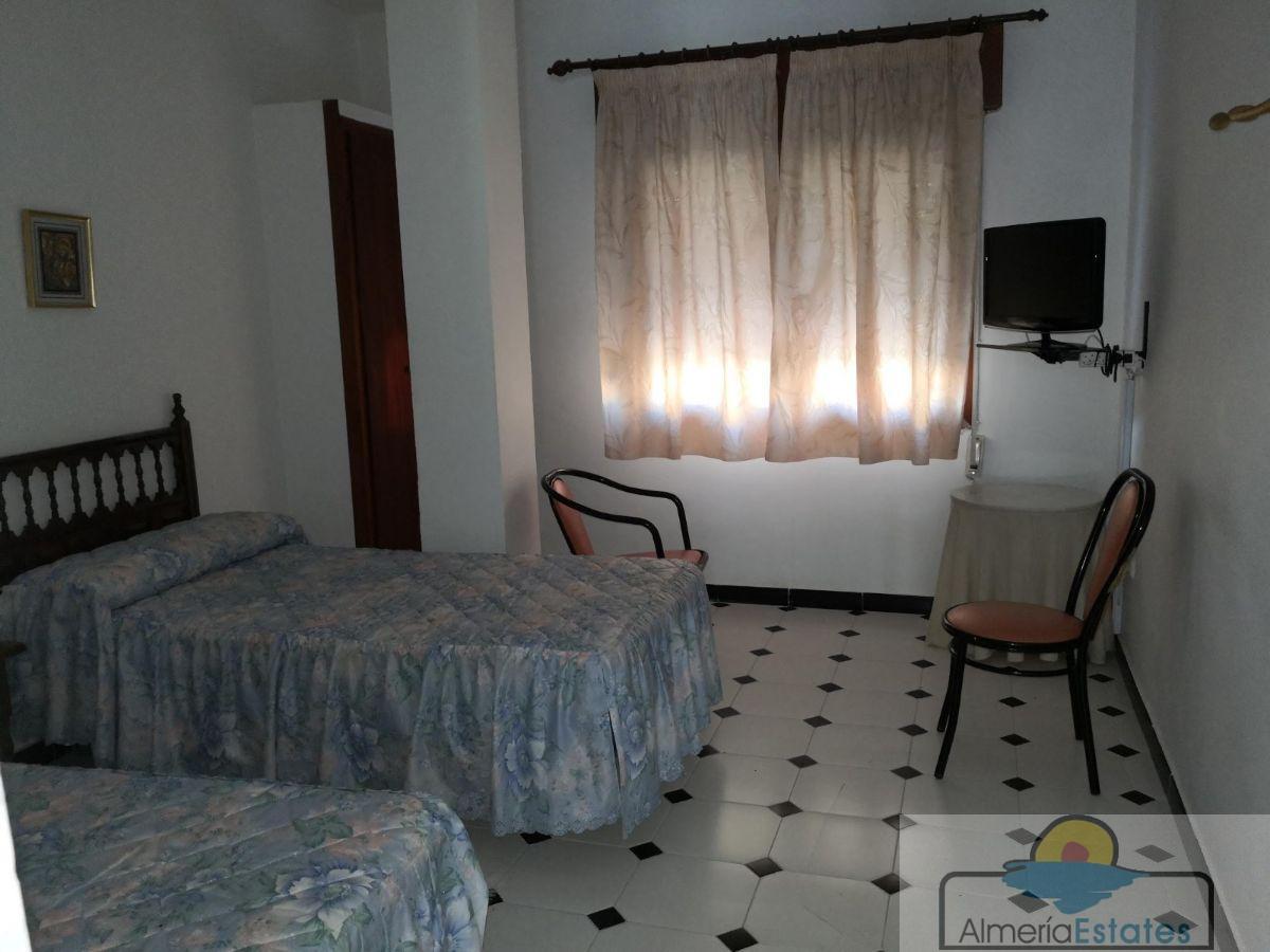 Venta de hotel en Olula del Río