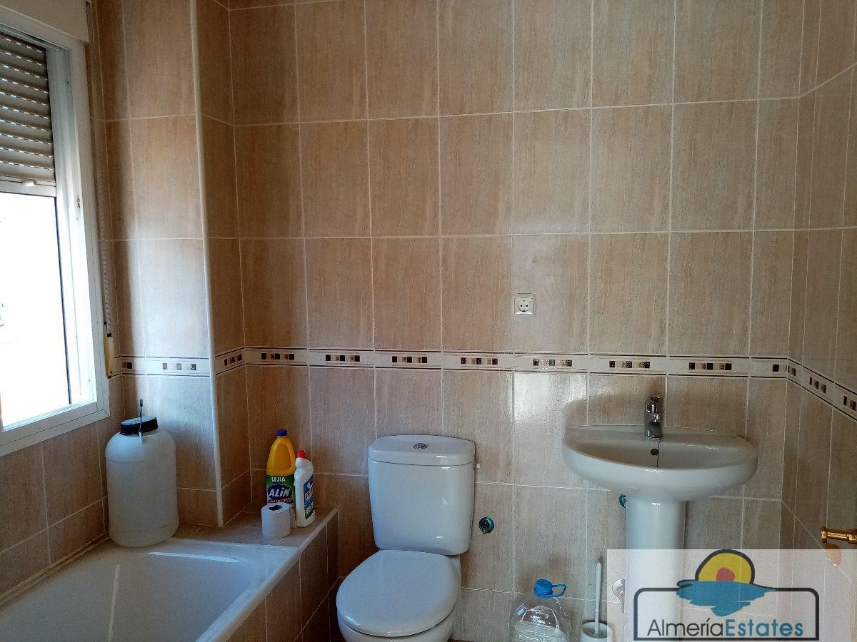 Venta de piso en Zurgena