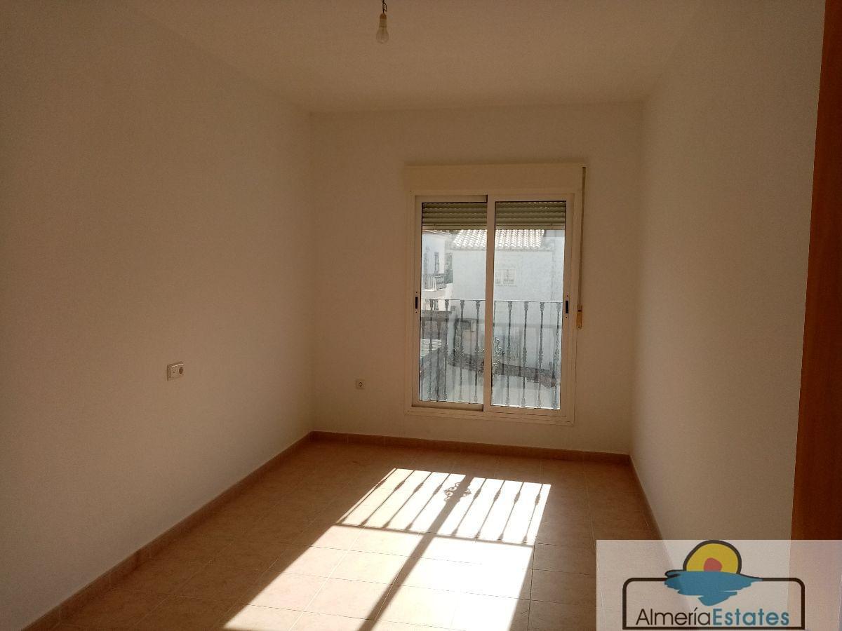 Venta de piso en Zurgena