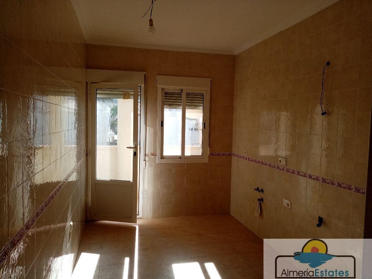 Venta de piso en Zurgena