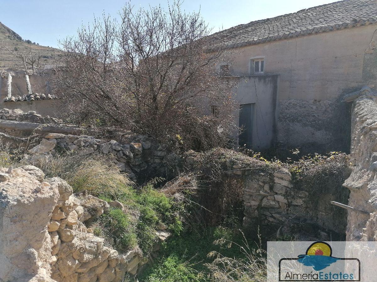 For sale of house in Oria