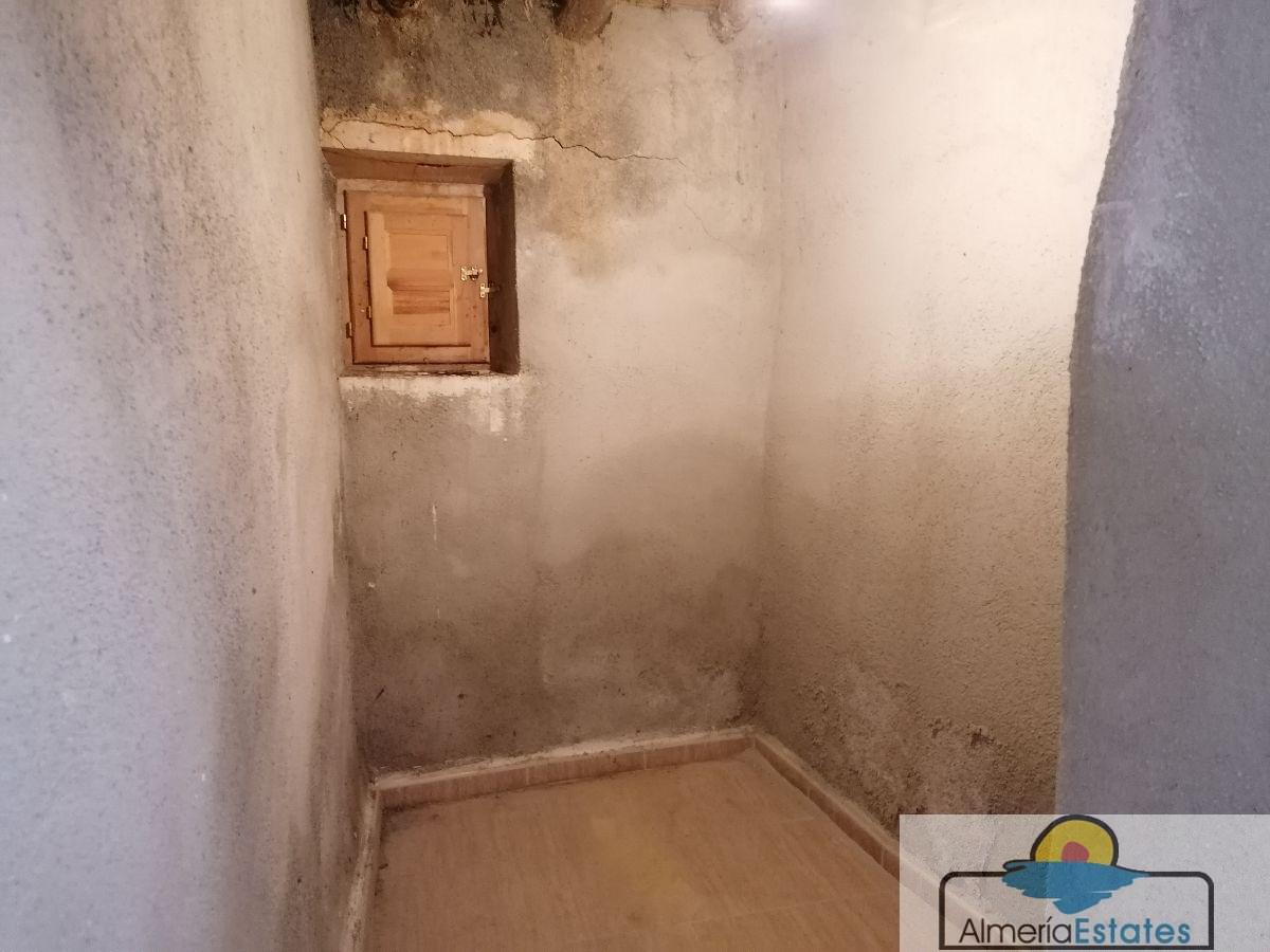 For sale of house in Oria