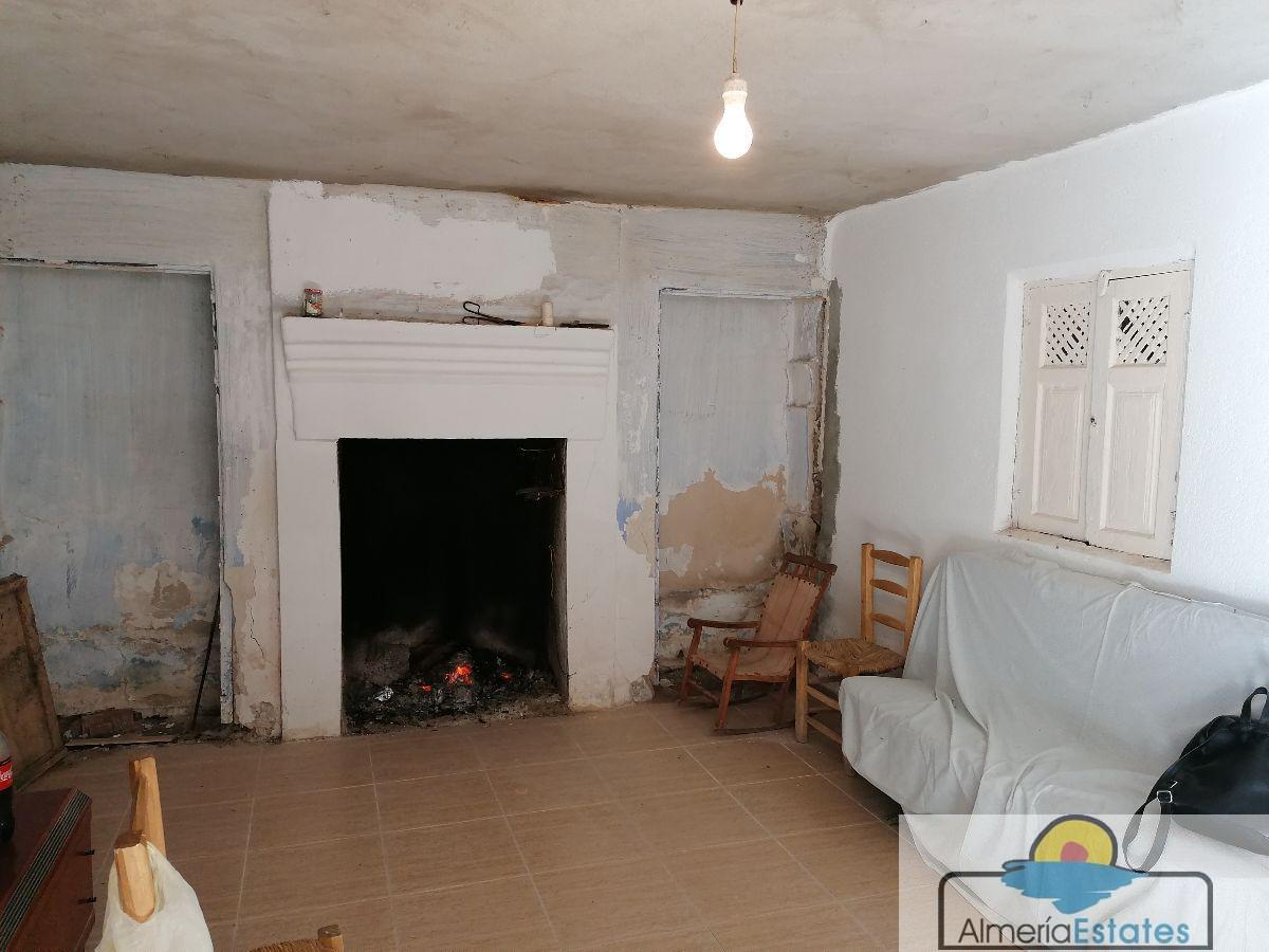 For sale of house in Oria