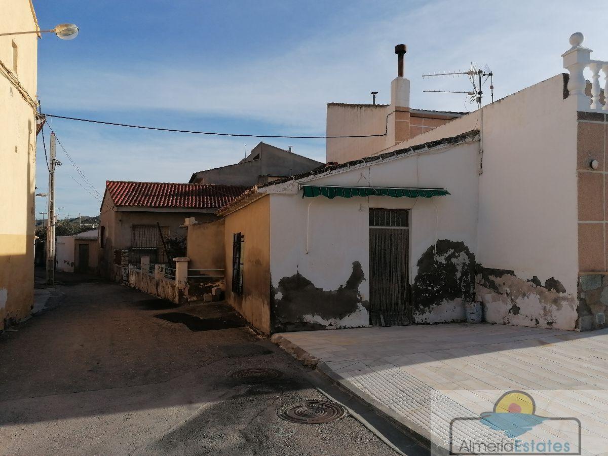 For sale of house in Almanzora