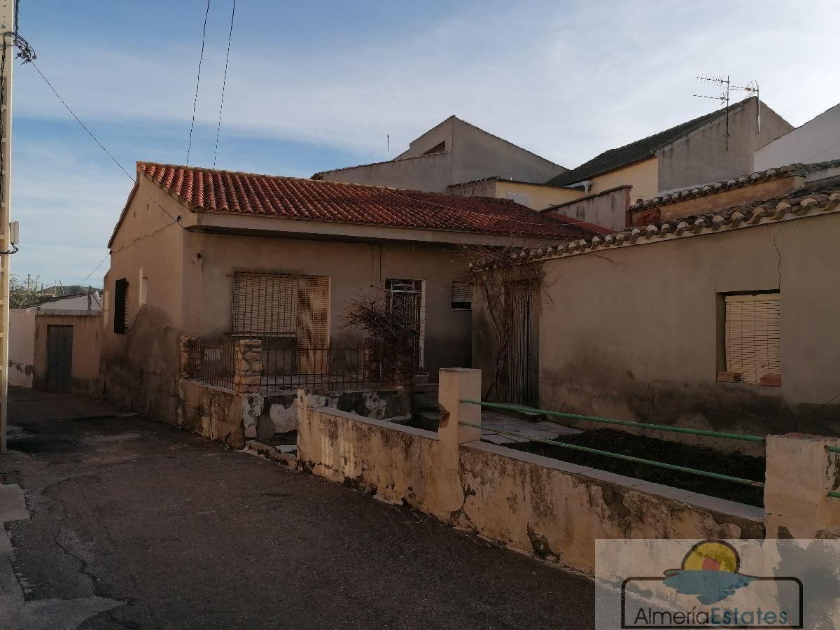 For sale of house in Almanzora