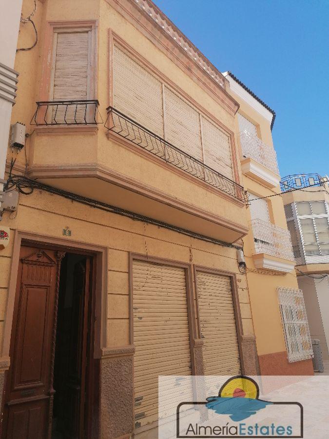 Venta de casa en Albox