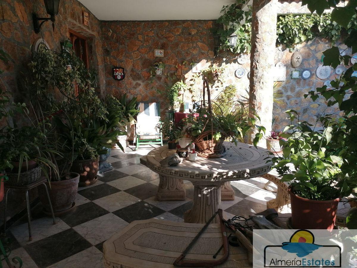 For sale of villa in Albox