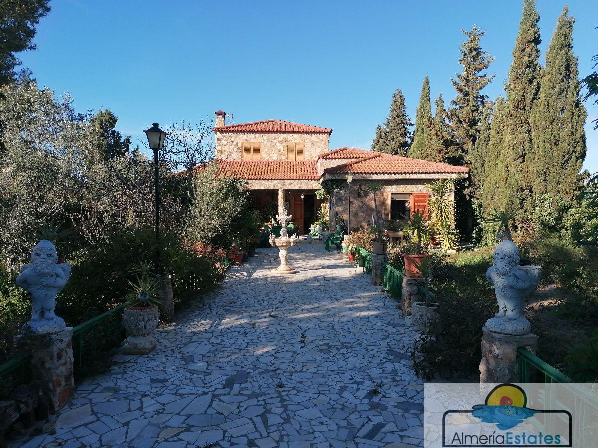 For sale of villa in Albox