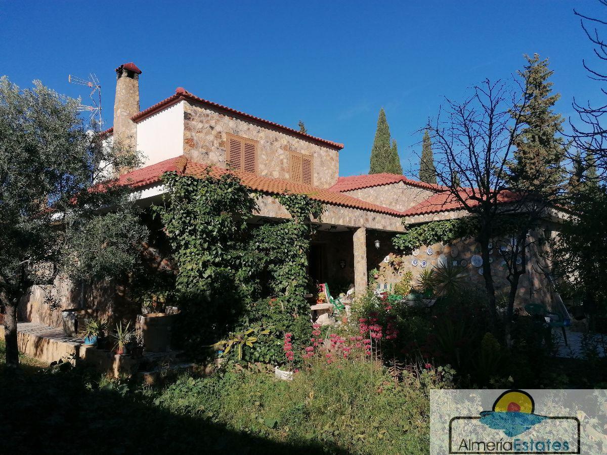 For sale of villa in Albox