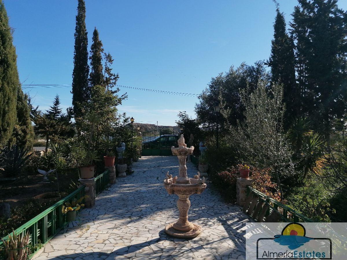 For sale of villa in Albox