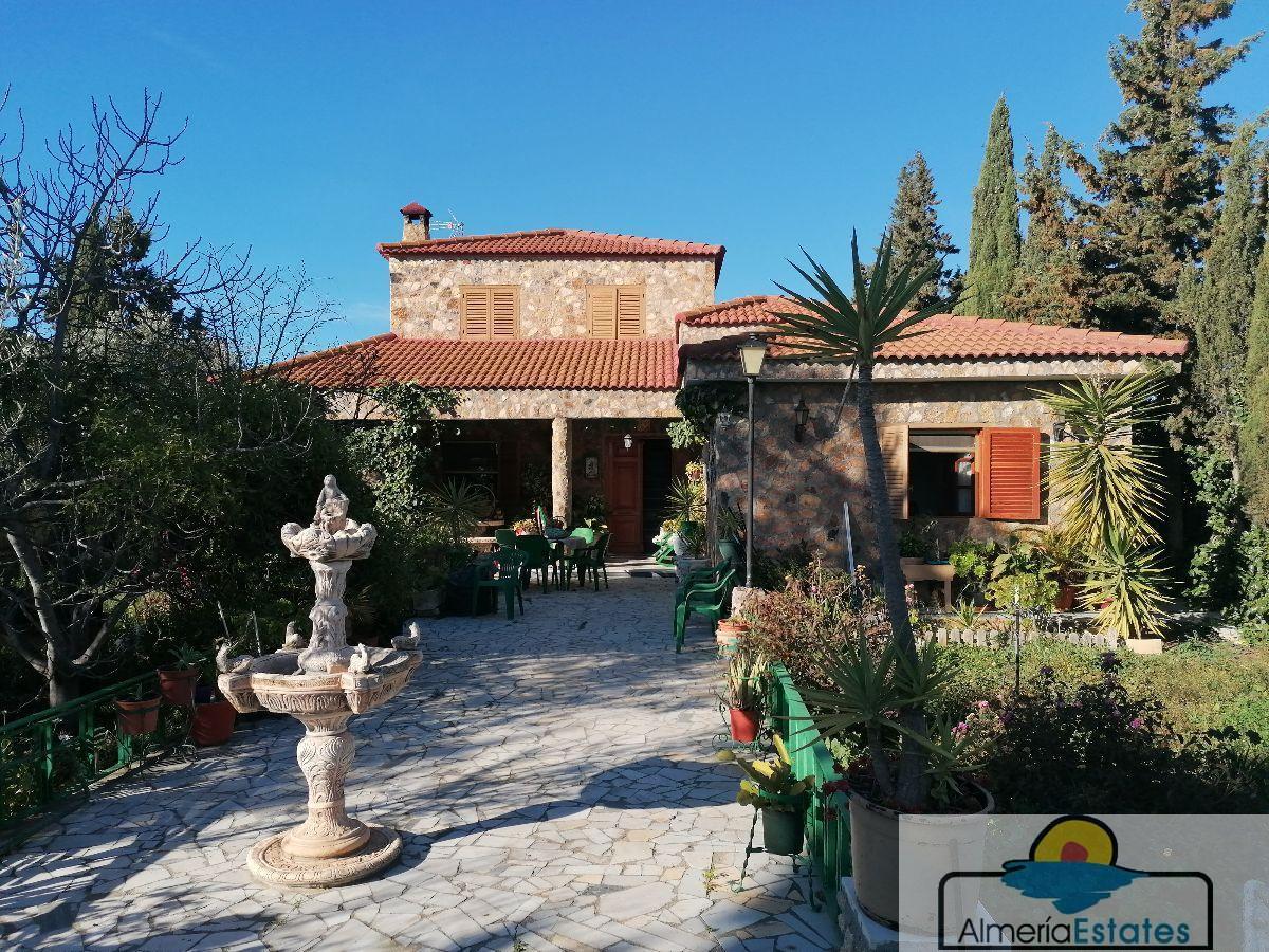 For sale of villa in Albox