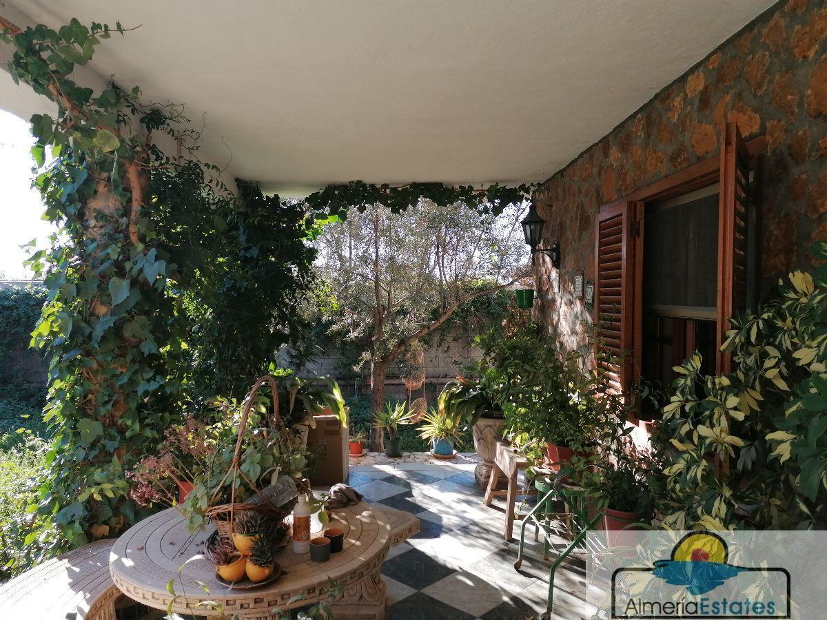 For sale of villa in Albox