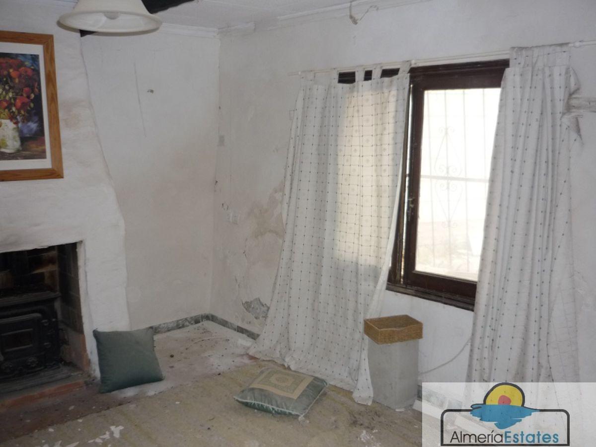 For sale of land in Cantoria