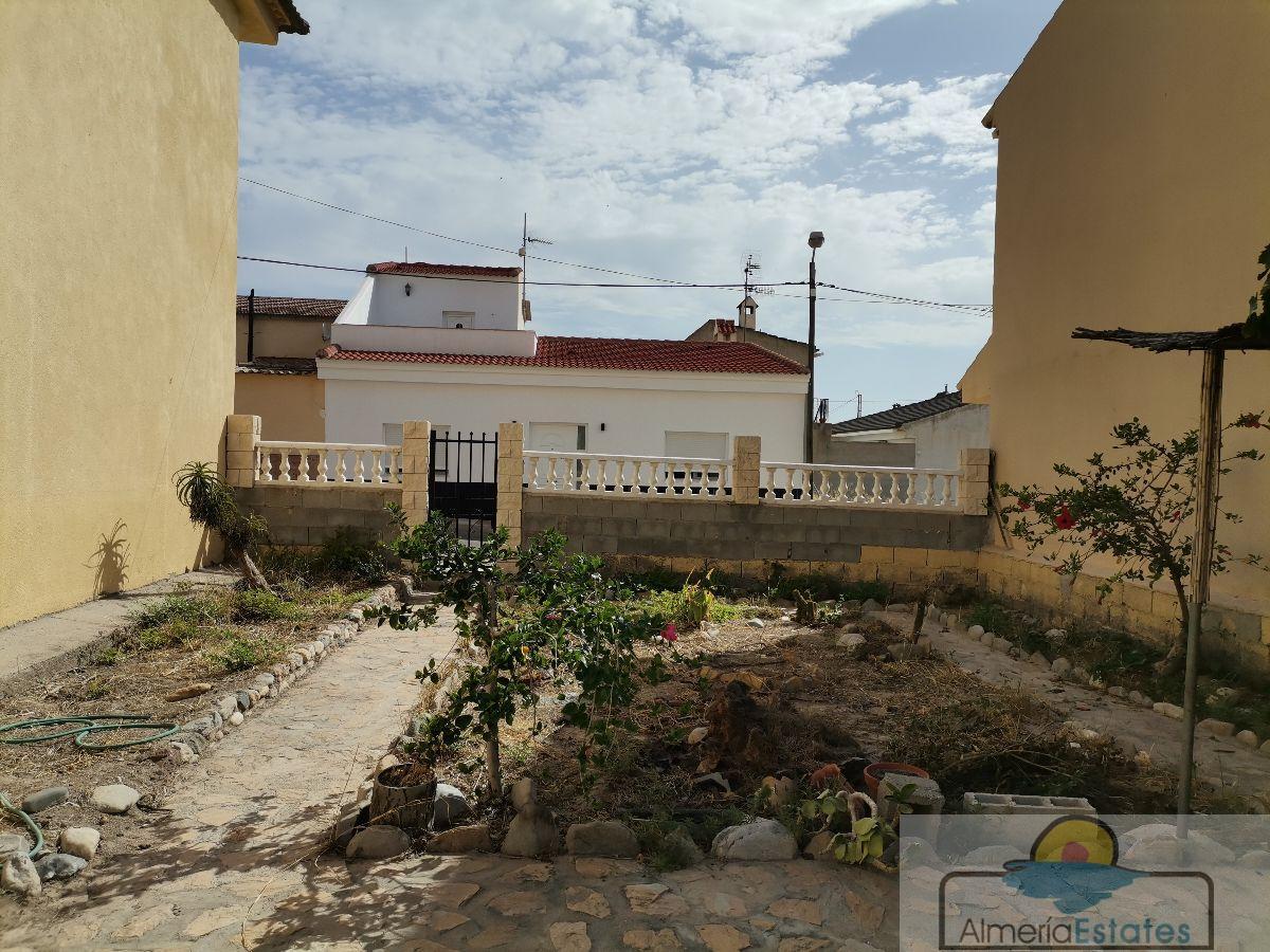 For sale of house in Almanzora