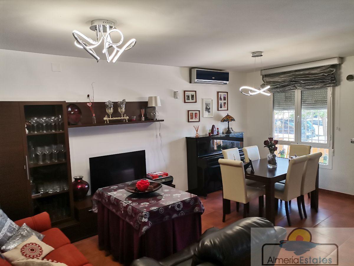 Venta de casa en Fines