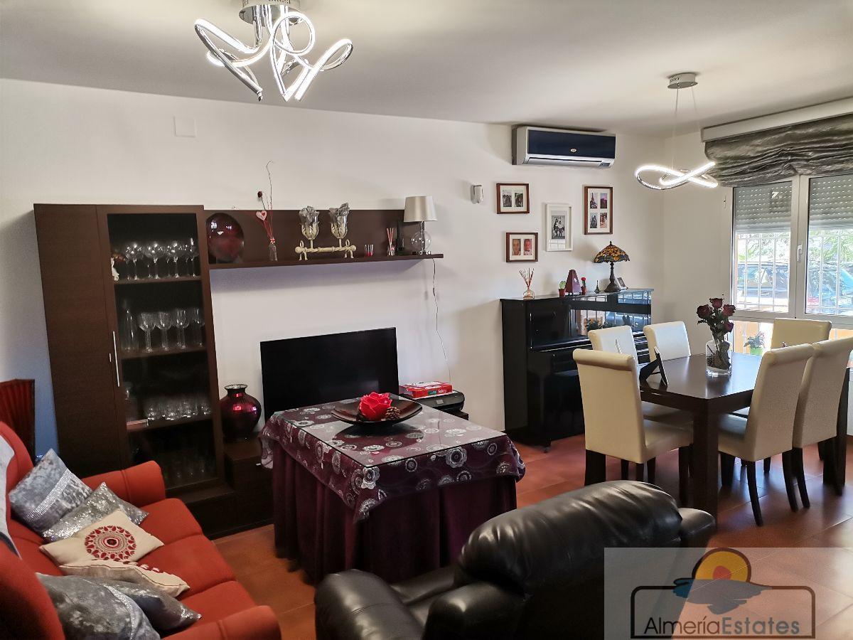 Venta de casa en Fines
