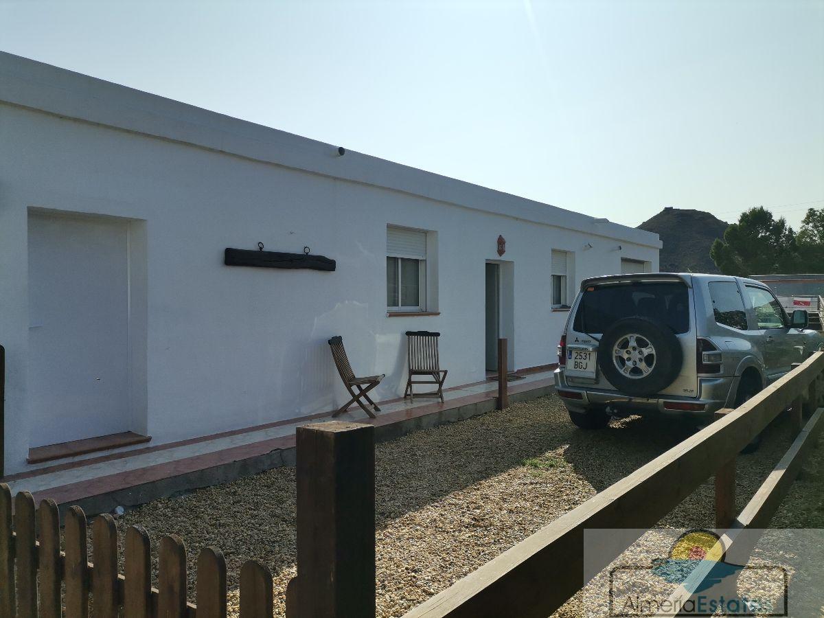 Venta de villa en Cantoria