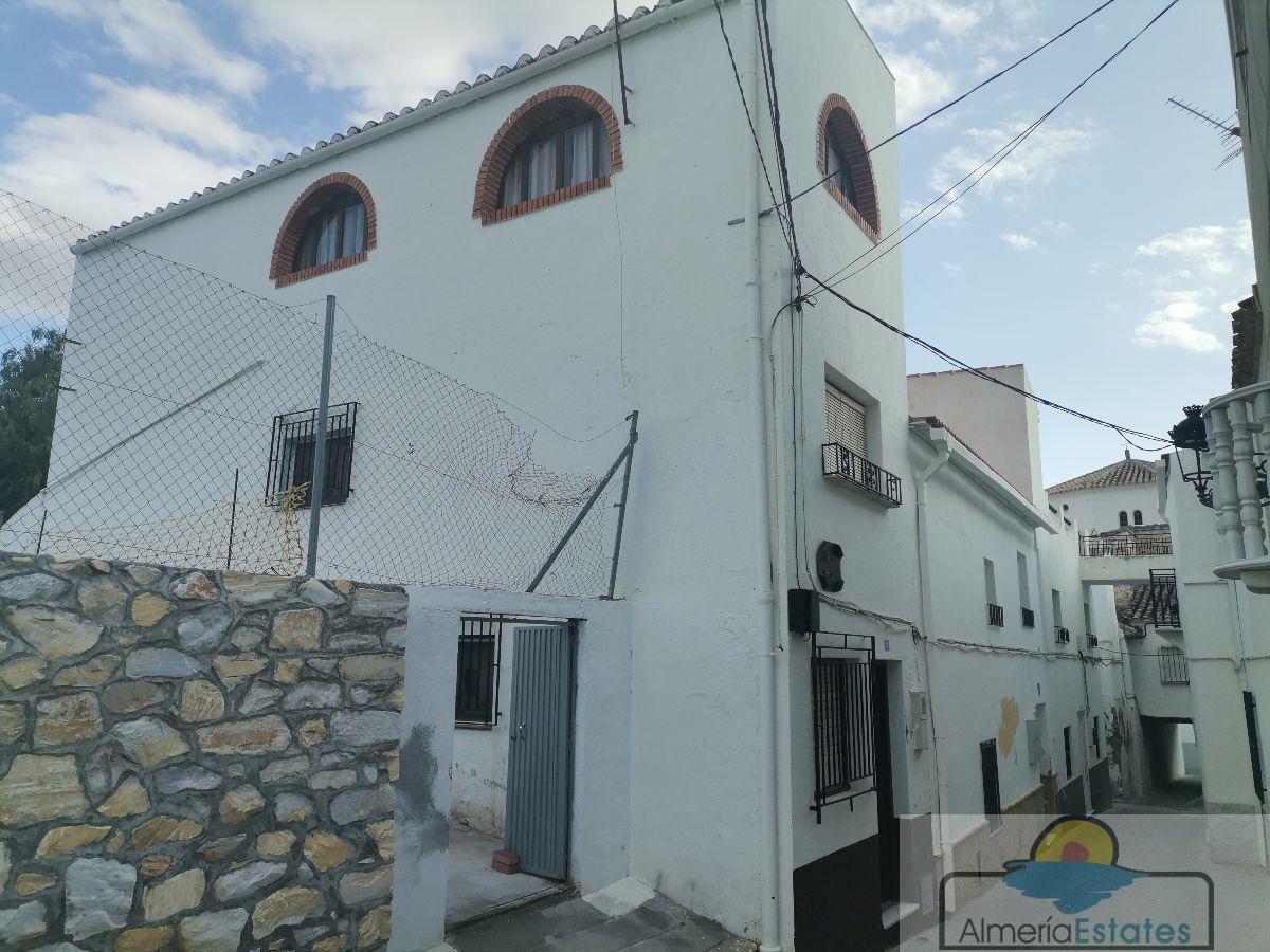 Venta de casa en Urrácal