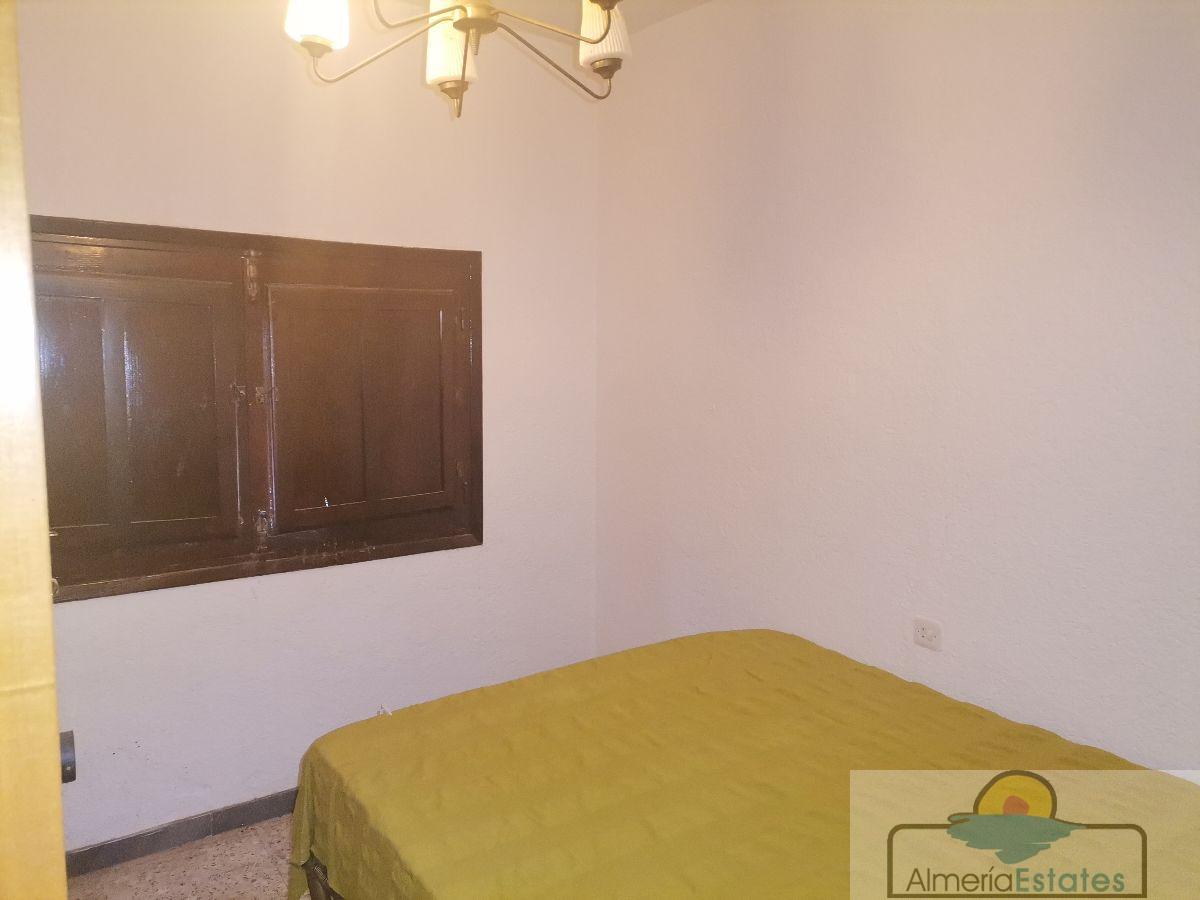Venta de casa en Urrácal