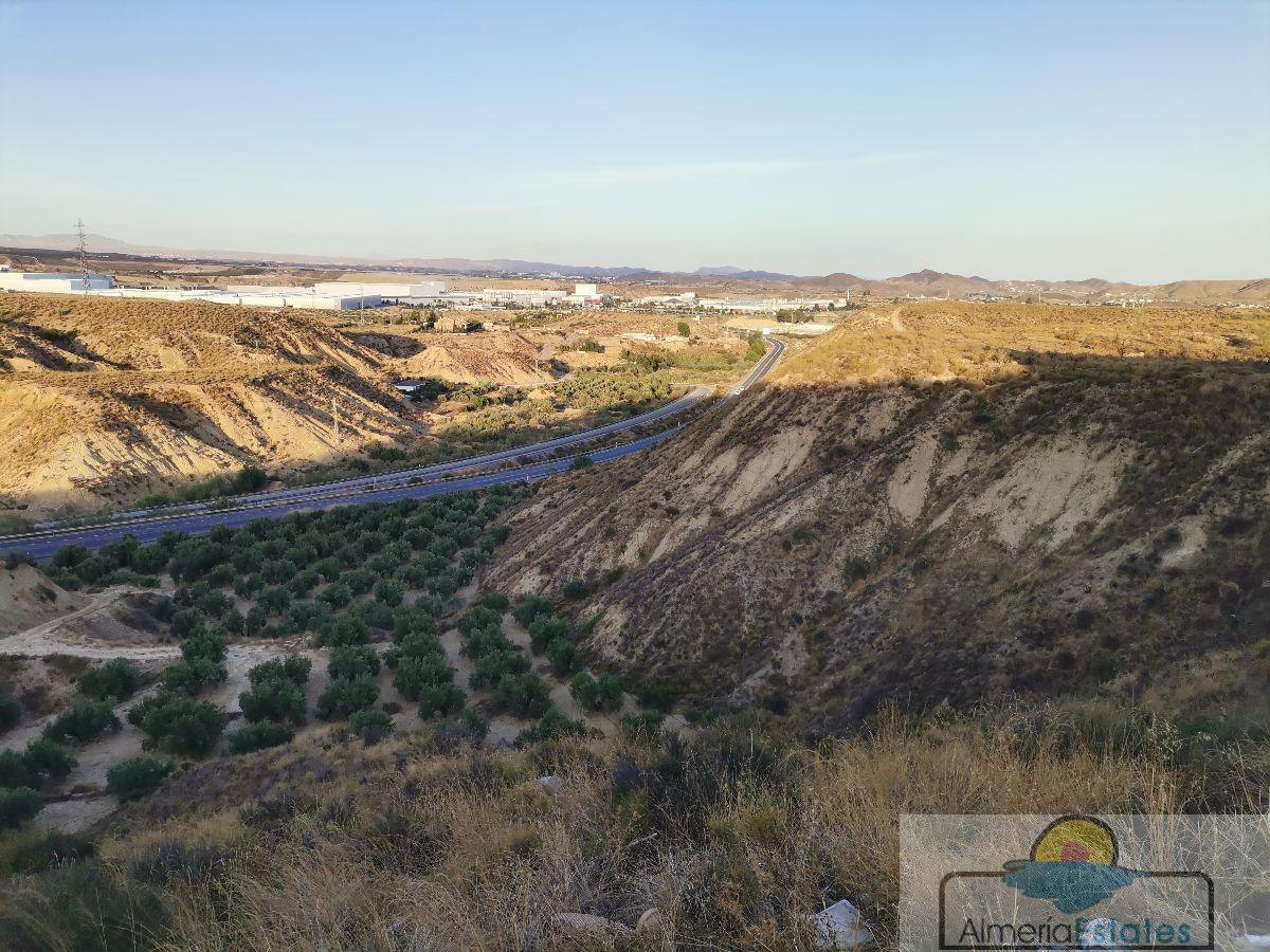 Venta de terreno en Fines