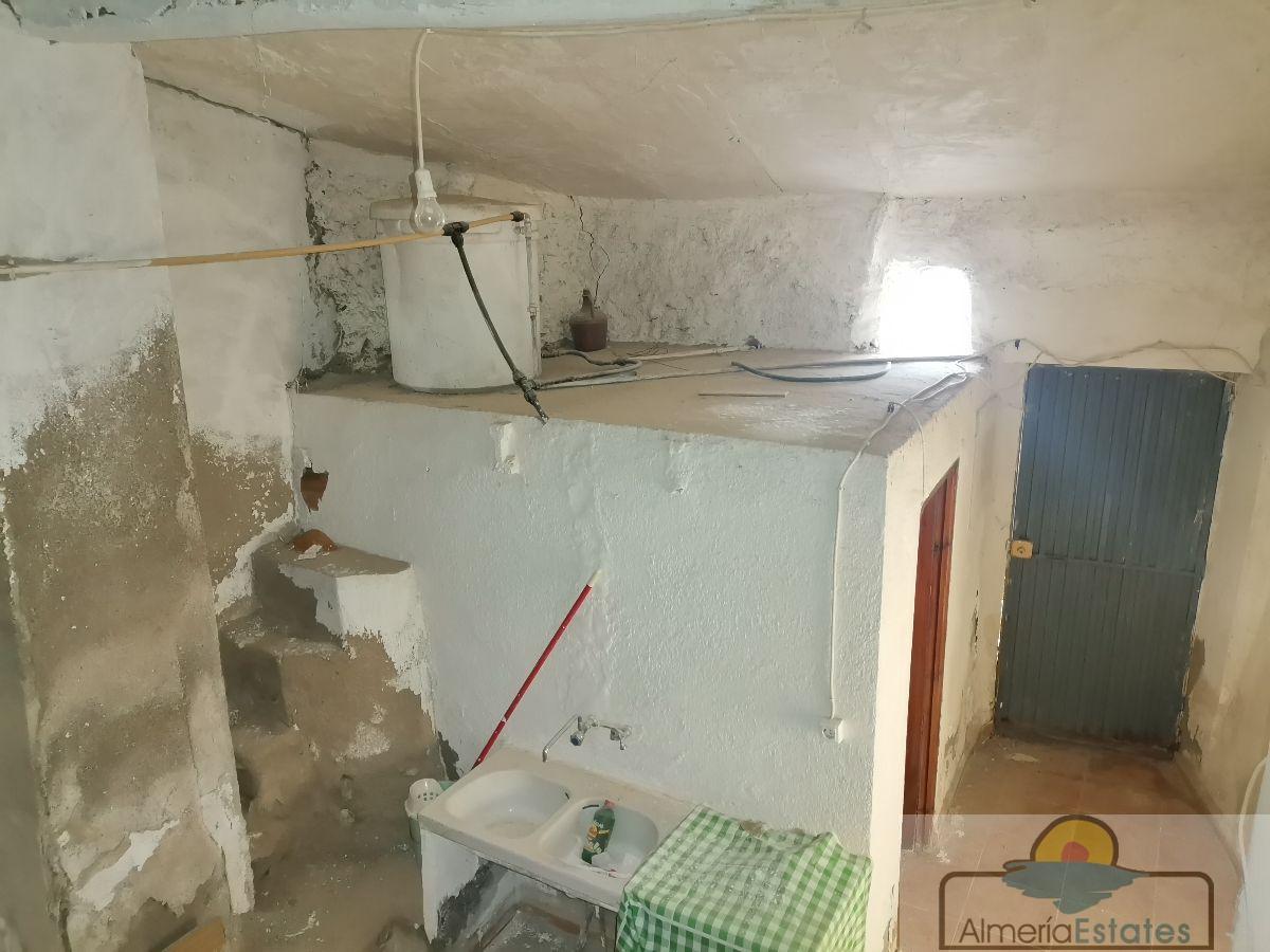 Venta de casa en Somontín