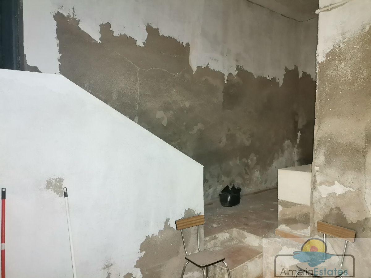 Venta de casa en Somontín