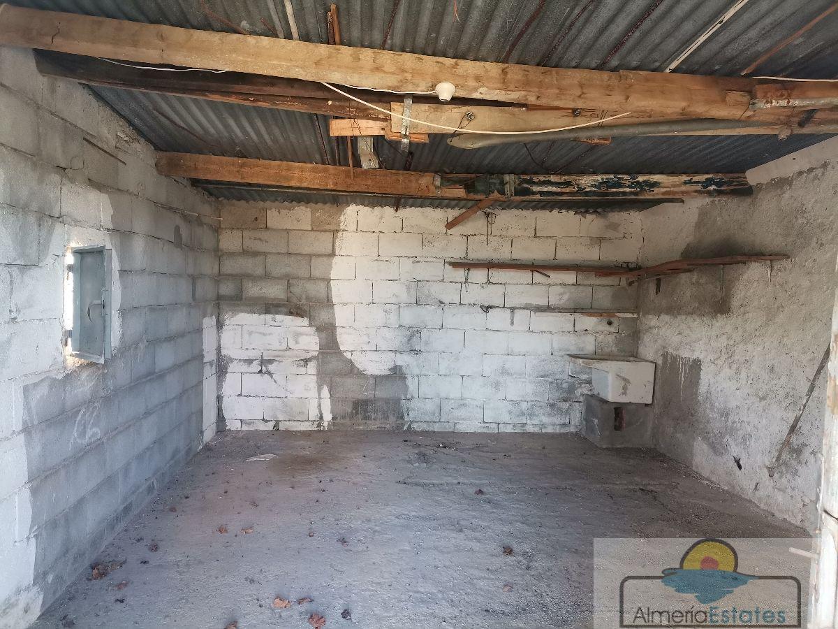 Venta de casa en Zurgena