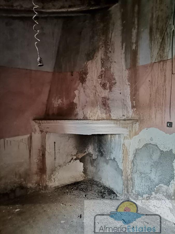 Venta de casa en Zurgena