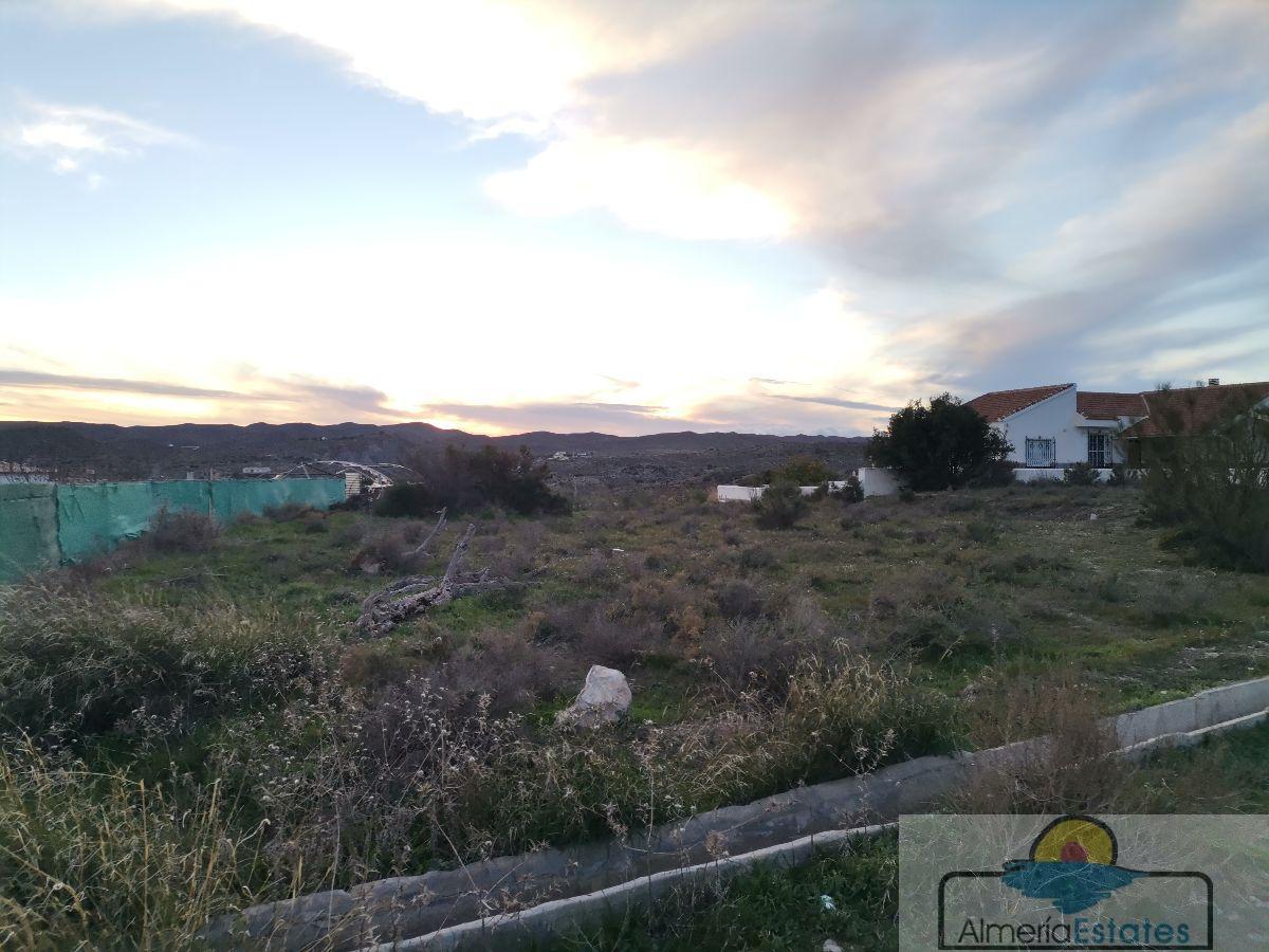 Venta de terreno en Taberno