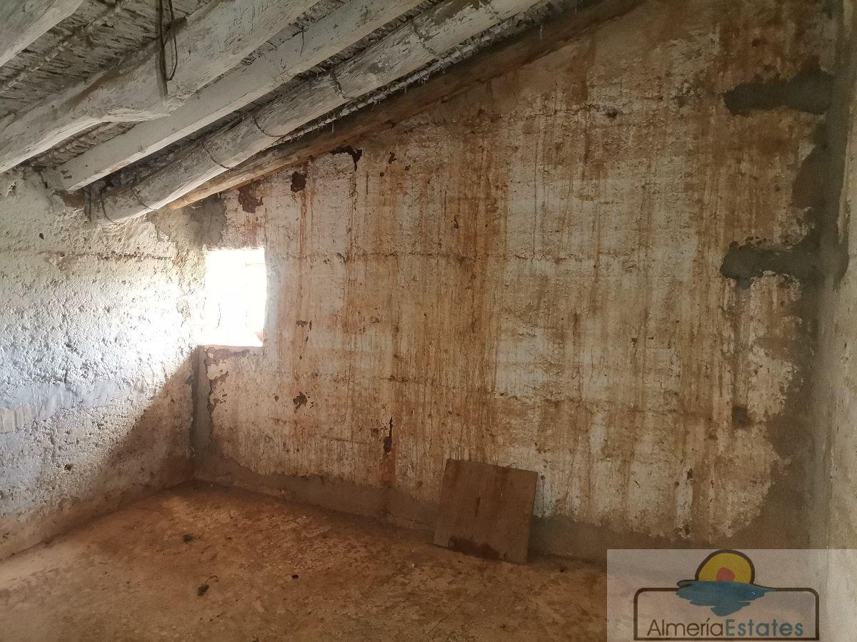 For sale of house in Taberno