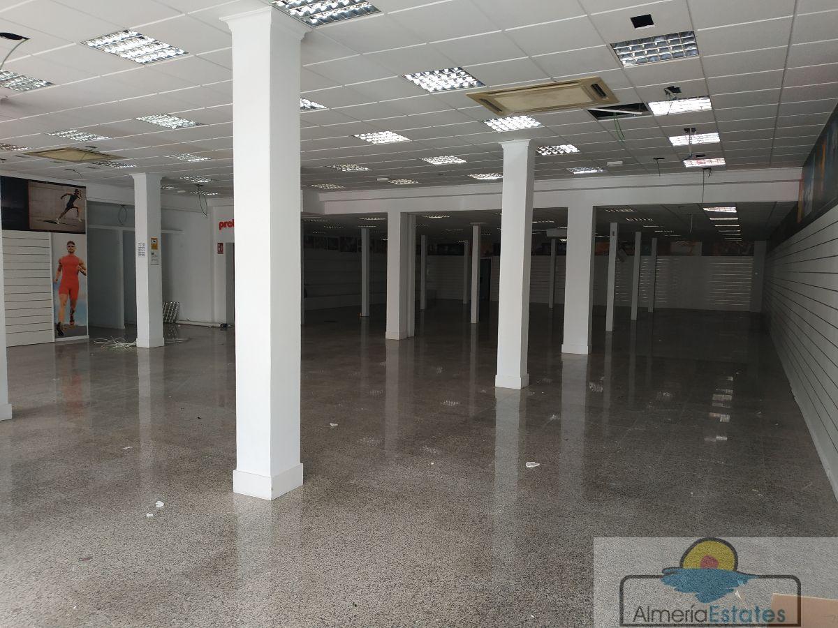 Venta de local en Albox
