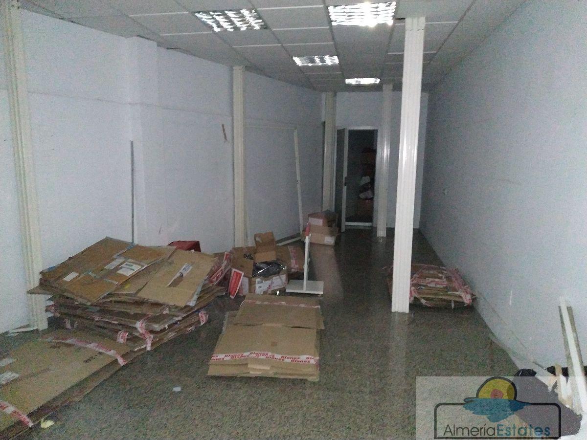 Venta de local en Albox