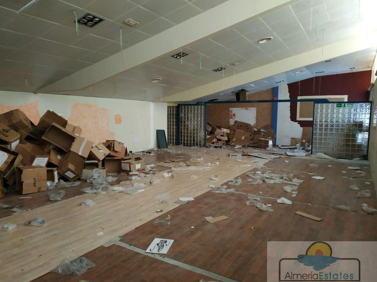 Venta de local en Albox